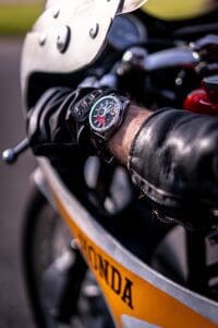 Estos relojes inspirados en AlphaTauri y Honda Racing prometen ser los favoritos de los amantes del deporte motor 8