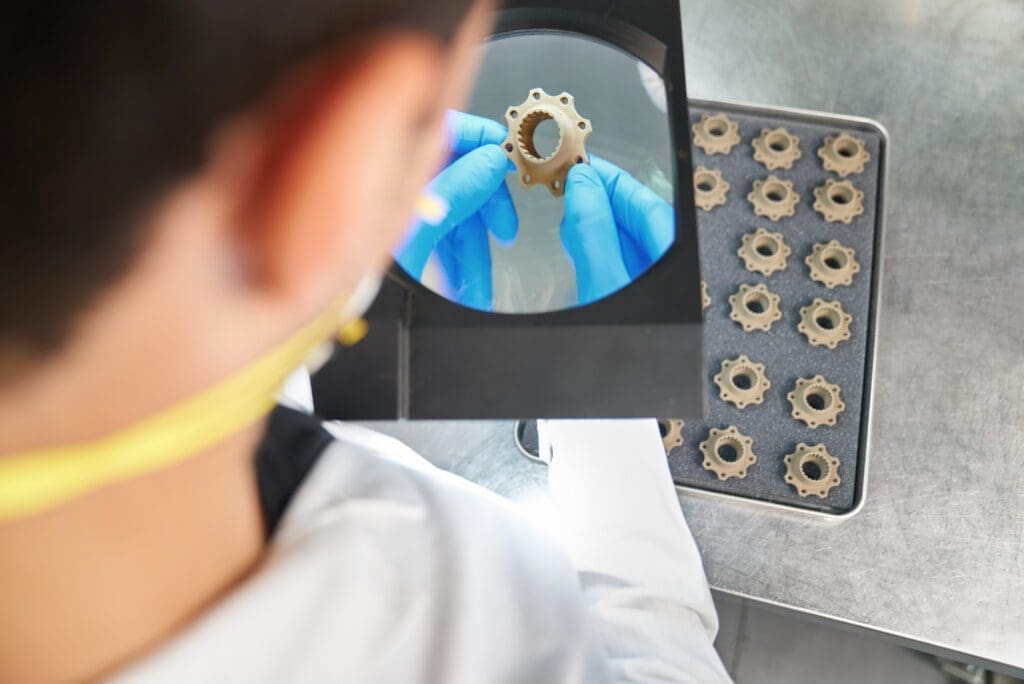 HP revoluciona la fabricación tradicional con la nueva solución Metal Jet S100 para una cadena de suministro más resistente - Vida Digital con Alex Neuman