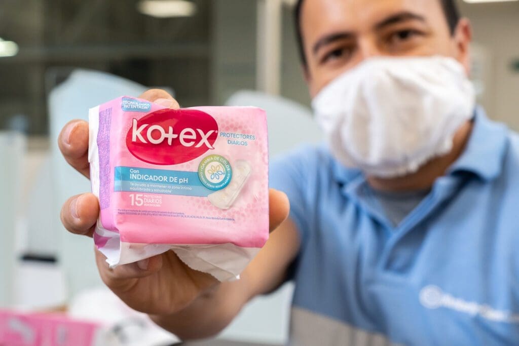 Kimberly-Clark lanza en Latinoamérica su mayor innovación en higiene femenina - Vida Digital con Alex Neuman