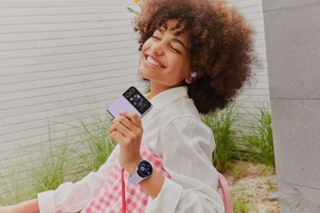Samsung estrena campaña “Join the Flip side” en América Latina - Vida Digital con Alex Neuman