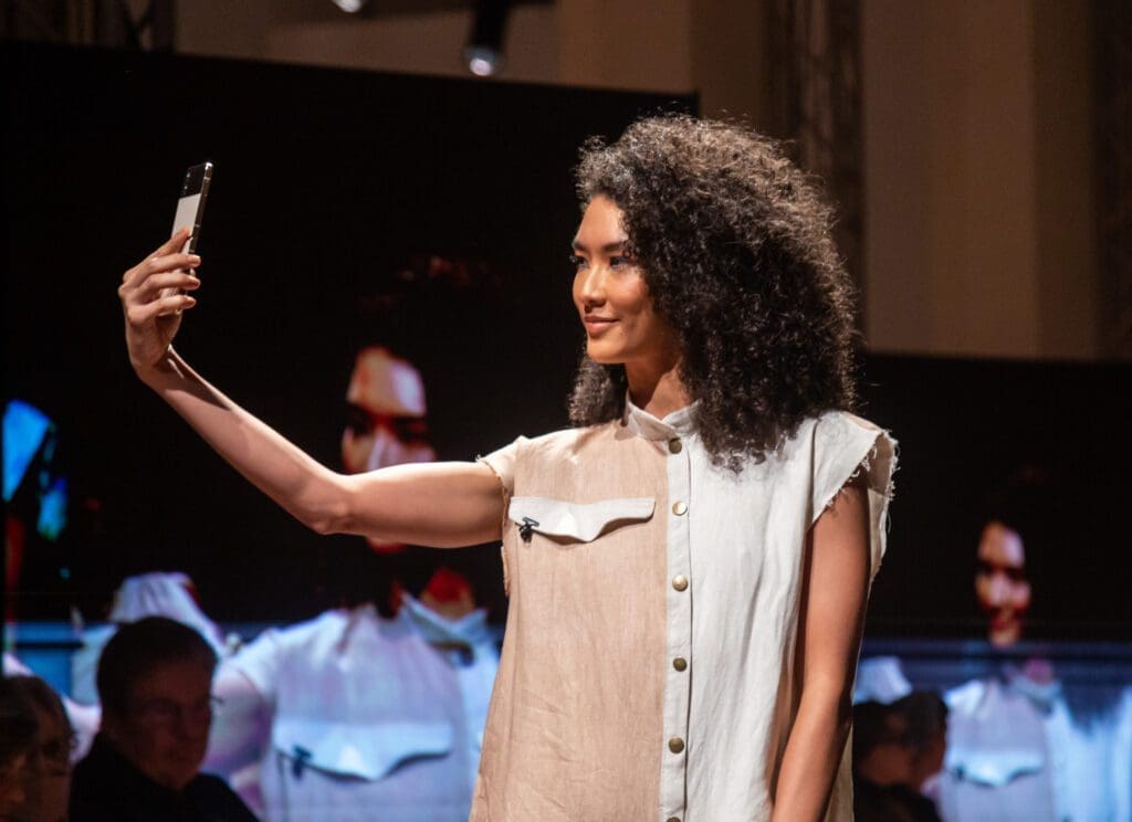 Samsung se luce una vez más en las pasarelas del Panamá Fashion Week - Vida Digital con Alex Neuman
