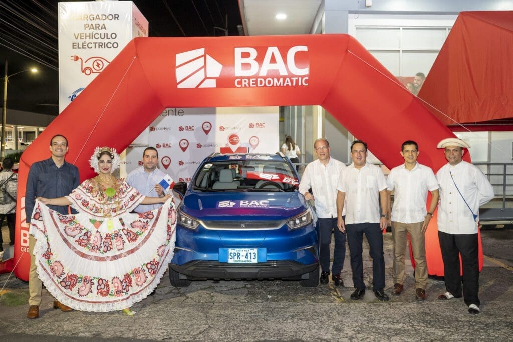 BAC se propone impulsar la movilidad sostenible y lanza Ruta Eléctrica Centroamericana - Vida Digital con Alex Neuman