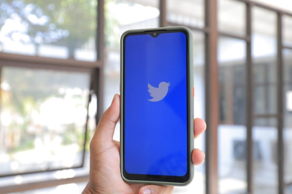Riesgos de seguridad que representa la compra de Twitter por Elon Musk - Vida Digital con Alex Neuman