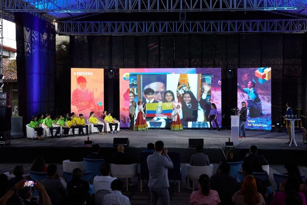 Costa Rica se tituló campeón regional del concurso Solve for Tomorrow de Samsung 3