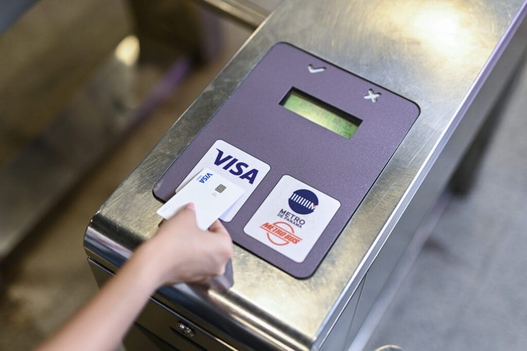 Visa habilita el uso de sus tarjetas sin contacto de crédito, débito o prepago, como método de pago en el Metro de Panamá - Vida Digital con Alex Neuman