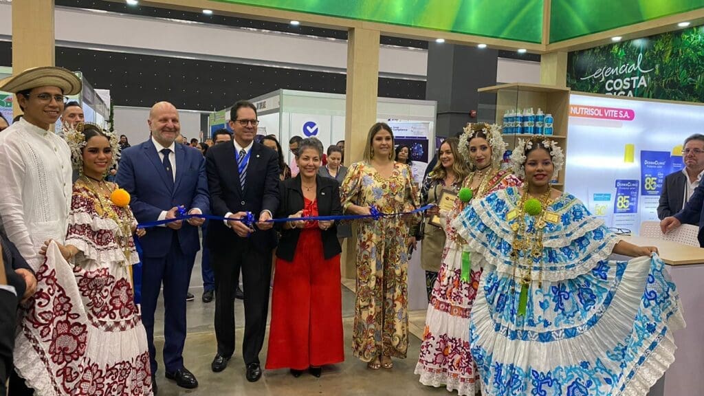 Costa Rica promociona su oferta de alimentos, industria y servicios en Expocomer 2023 - Vida Digital con Alex Neuman
