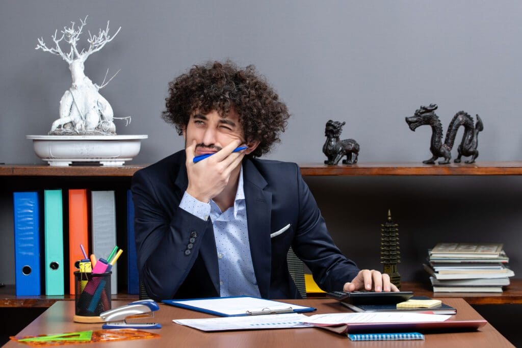 Renuncia silenciosa: 45% de los trabajadores panameños experimenta esta tendencia - Vida Digital con Alex Neuman