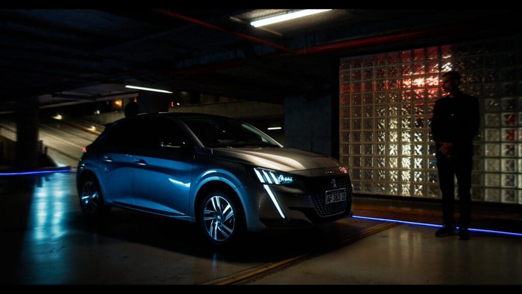 Stellantis presenta “El Futuro Nos Atrae”, la nueva campaña de Peugeot 208 producida integralmente por Virgen Films - Vida Digital con Alex Neuman