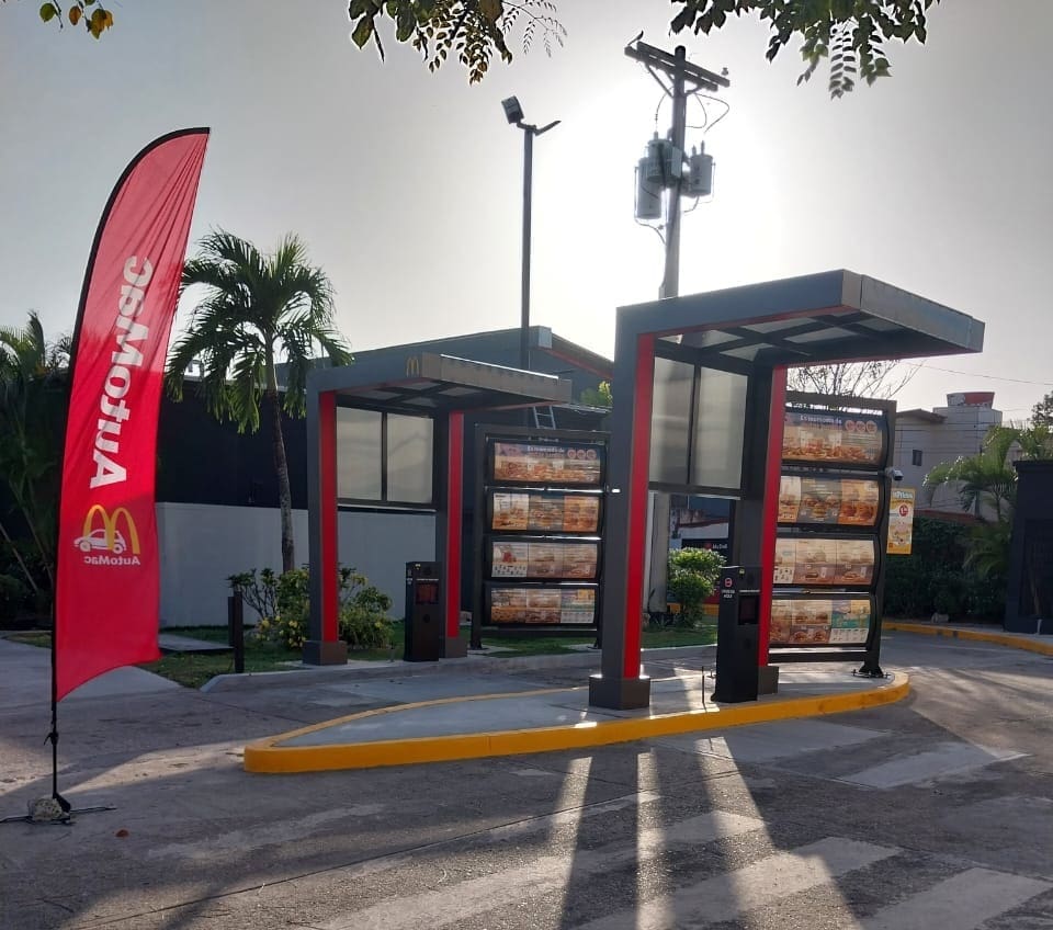 McDonald’s Panamá innova su atención de AutoMac con la incorporación de carriles paralelos - Vida Digital con Alex Neuman