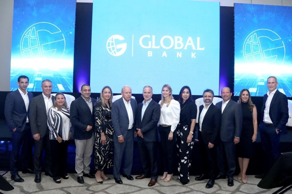 Global Bank se sumerge en las últimas tendencias tecnológicas durante su Townhall Anual de transformación digital 2023 - Vida Digital con Alex Neuman