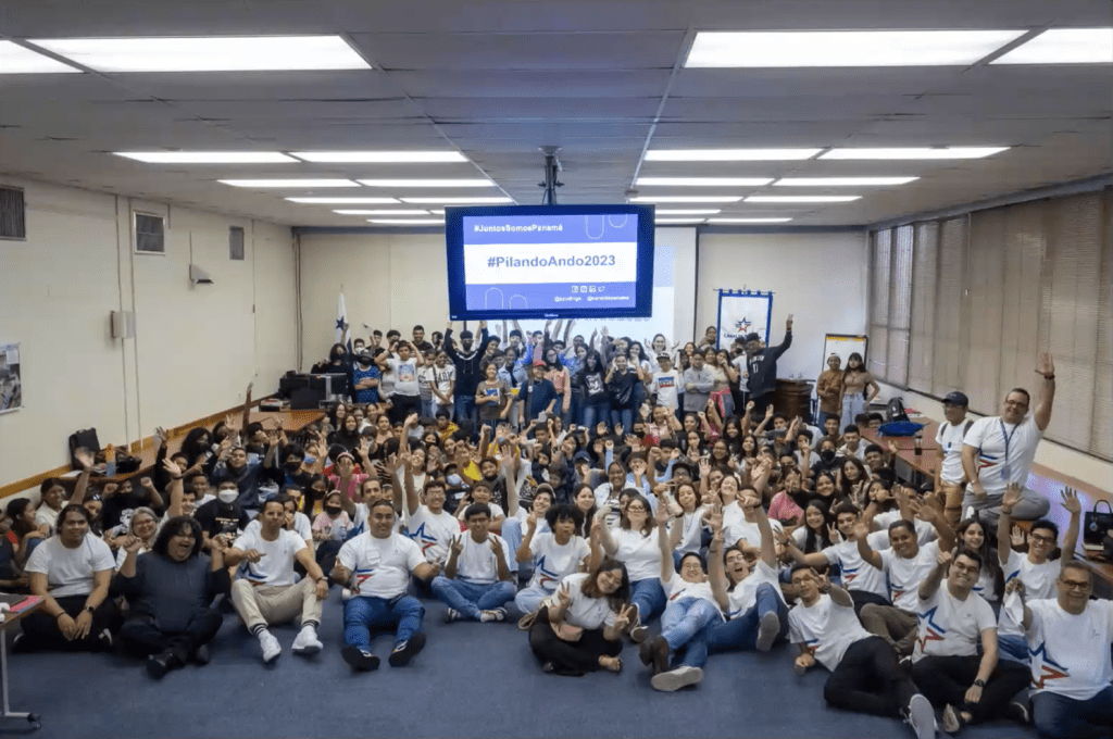 Voluntarios de Multibank se suman a la iniciativa Pilando Ando de la Fundación Ayudinga y el Canal de Panamá para fortalecer la educación de la juventud panameña - Vida Digital con Alex Neuman
