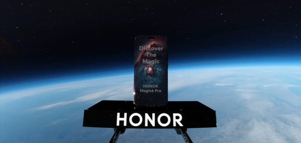 HONOR expone a su nuevo flagship, el HONOR Magic6 Pro, al frío extremo de la estratosfera para probar su batería de segunda generación - Vida Digital con Alex Neuman