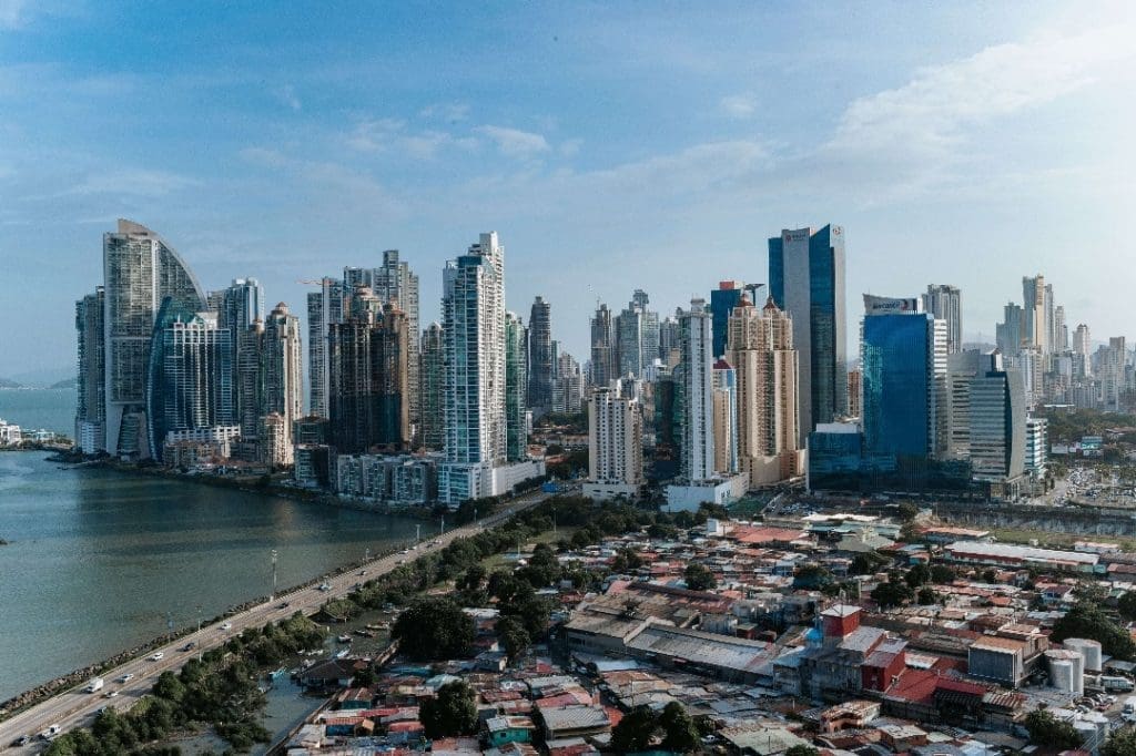 Aplicación del Internet de las Cosas robustece la seguridad en la construcción urbana - Vida Digital con Alex Neuman